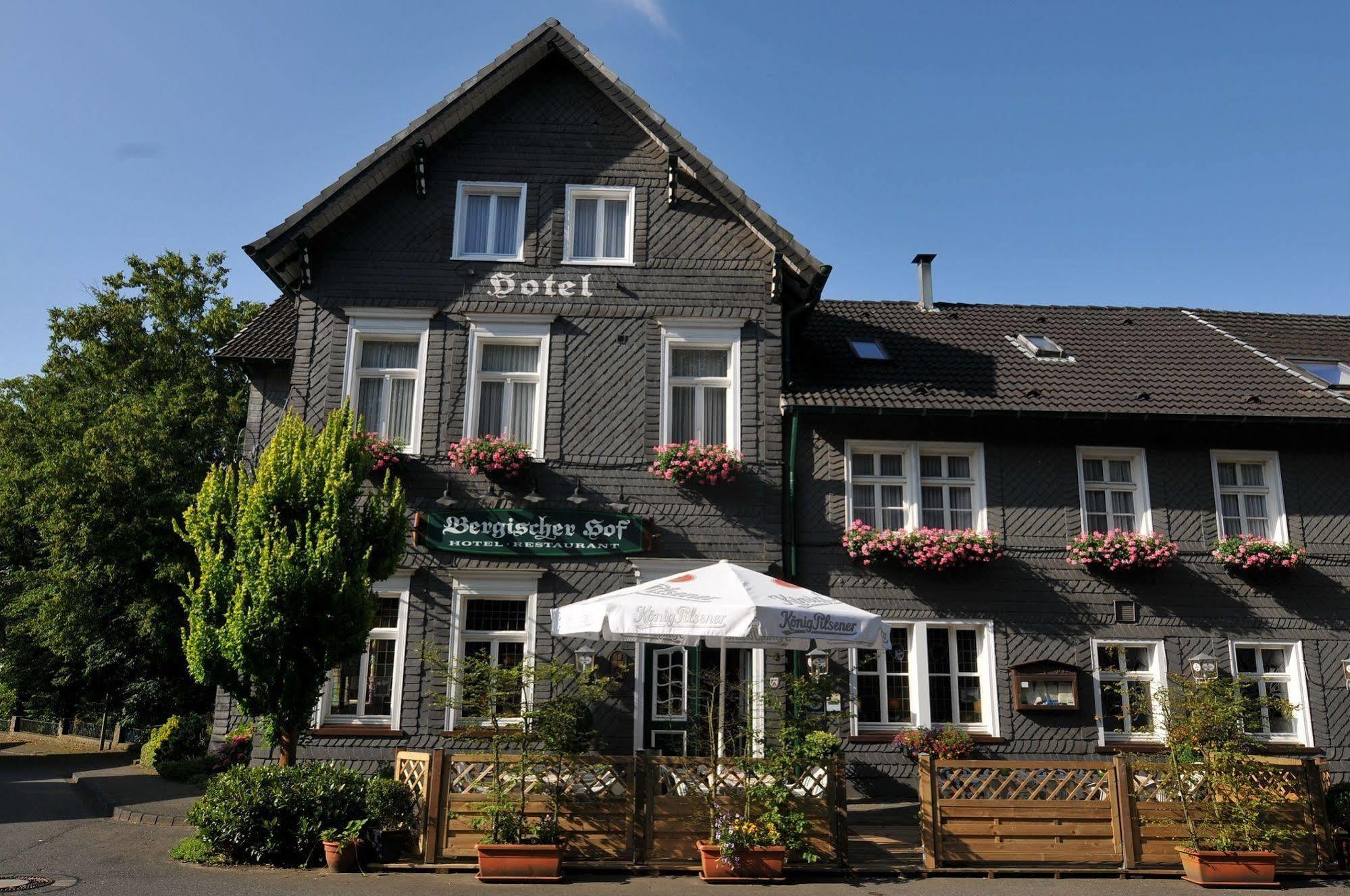 Hotel Bergischer Hof Windeck Exterior foto